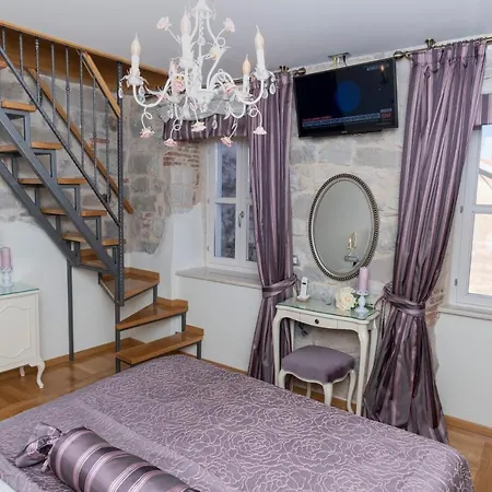 Gothic Palace Heritage Гостевой дом 4*