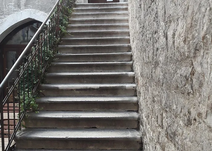 Gothic Palace Heritage ゲストハウス