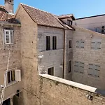 Gothic Palace Heritage 4*