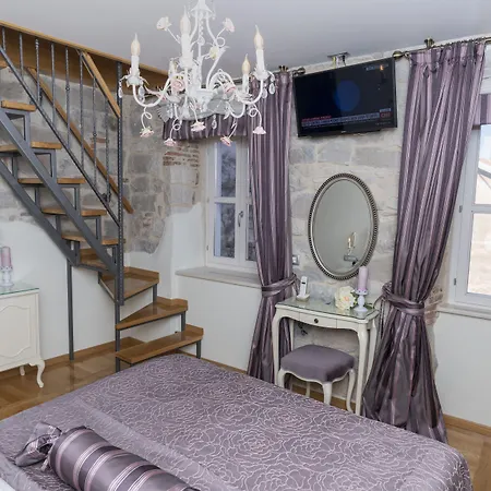 Gothic Palace Heritage 4*