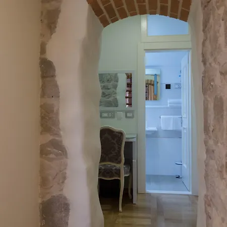 Gothic Palace Heritage Konukevi Split