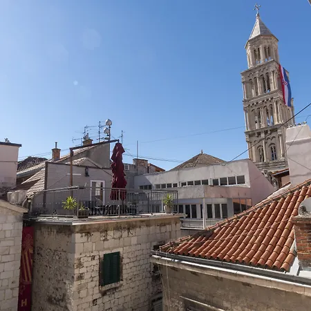 Gothic Palace Heritage Konukevi Split