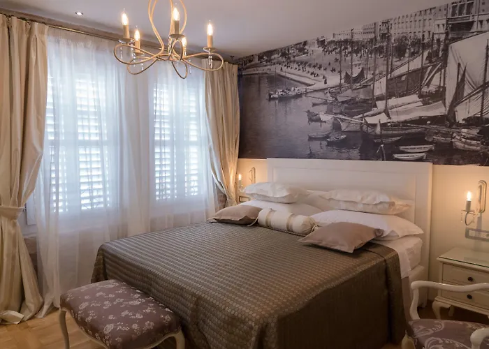 Πανσιόν Gothic Palace Heritage 4*