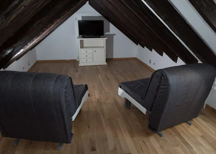 Gothic Palace Heritage Πανσιόν Σπλιτ