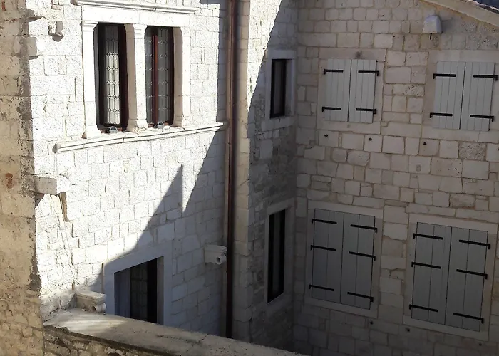 Gothic Palace Heritage Affittacamere 4*