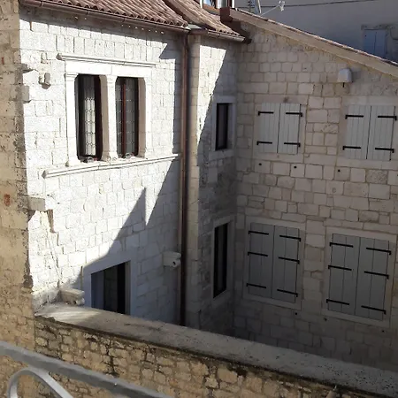 Gothic Palace Heritage Πανσιόν 4*